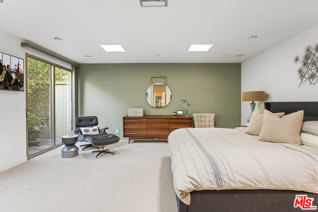 4 Bed Home for Sale in Los Angeles, California
