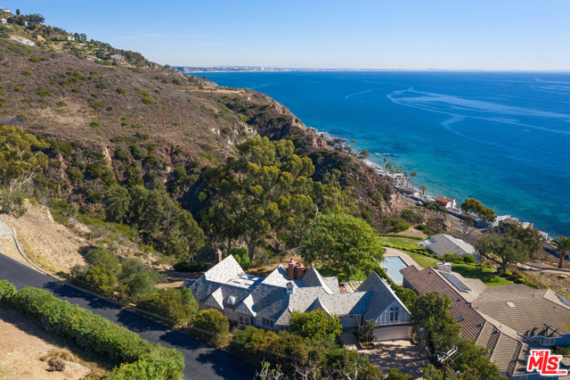 4 Bed Home for Sale in Malibu, California