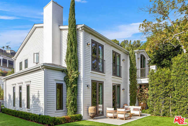 4 Bed Home for Sale in Los Angeles, California