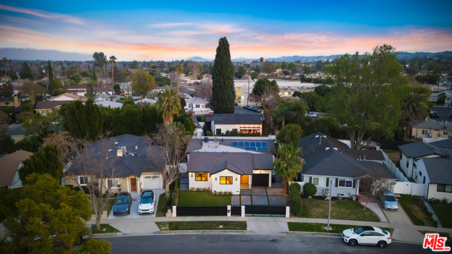 4 Bed Home for Sale in Encino, California