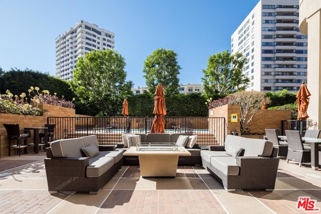 2 Bed Home for Sale in Los Angeles, California