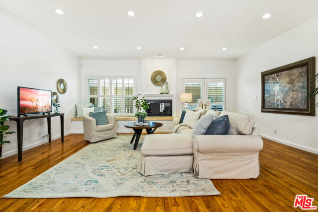 2 Bed Home for Sale in Studio City, California