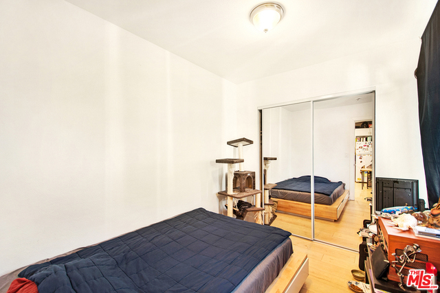  Income Home for Sale in Los Angeles, California