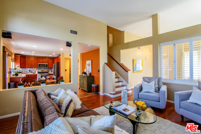 3 Bed Home for Sale in Hawthorne, California