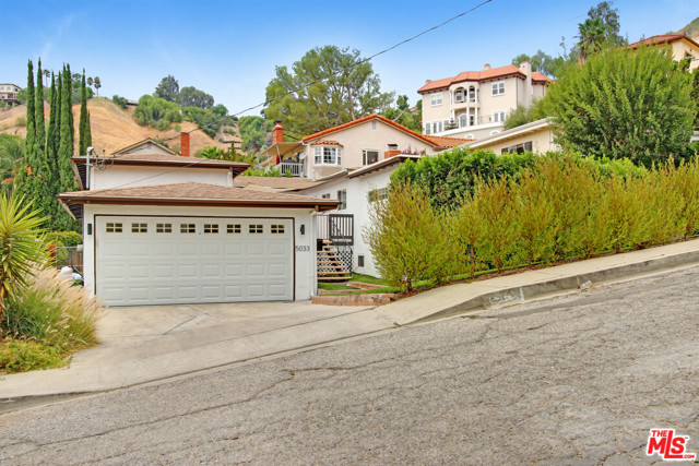 Photo of 5033 Clavel Court, Woodland Hills, CA 91364