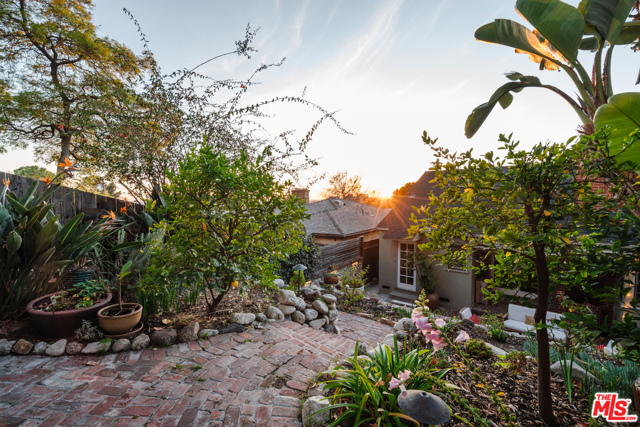 2 Bed Home for Sale in Los Angeles, California