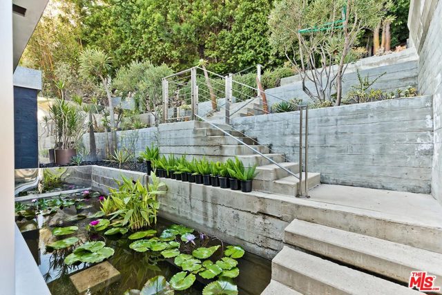 3 Bed Home for Sale in Los Angeles, California