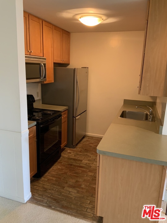 1 Bed Home for Sale in Culver City, California