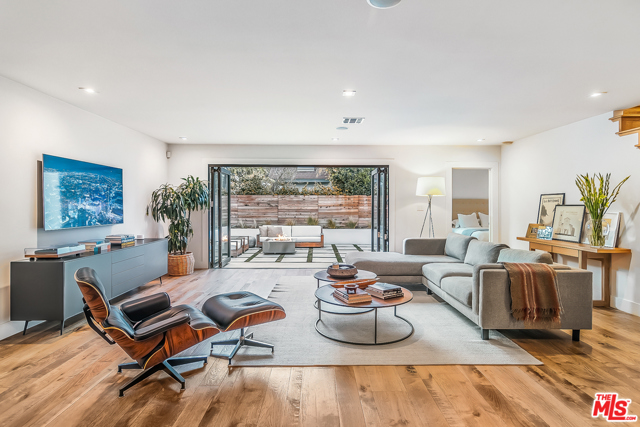 4 Bed Home for Sale in Venice, California