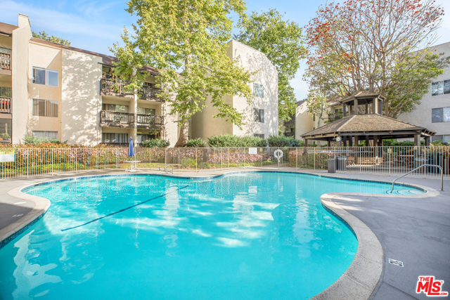 1 Bed Home for Sale in Culver City, California