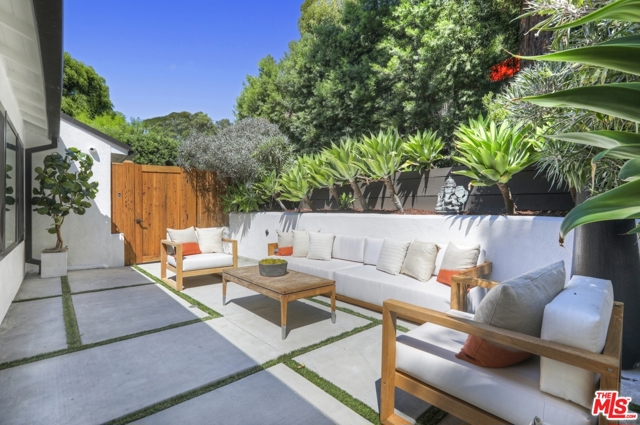 3 Bed Home for Sale in Los Angeles, California