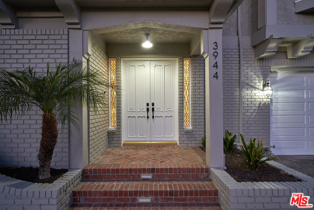 6 Bed Home for Sale in Encino, California