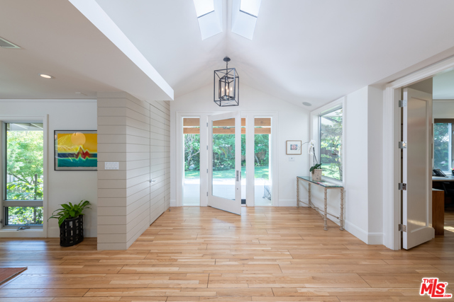 4 Bed Home for Sale in Encino, California