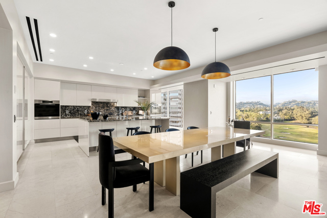 4 Bed Home for Sale in Los Angeles, California