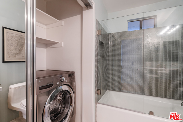 2 Bed Home for Sale in Venice, California