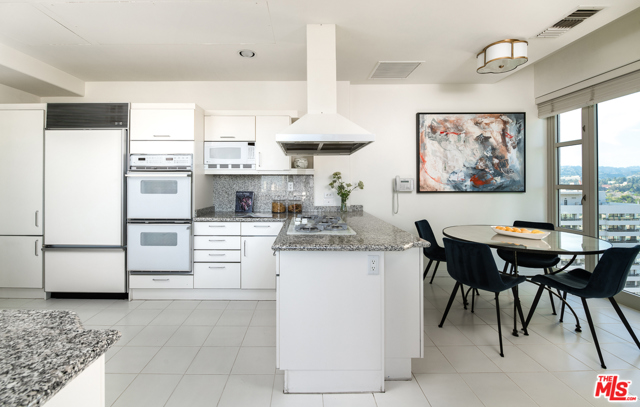 2 Bed Home for Sale in Los Angeles, California