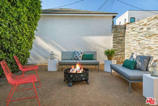 2 Bed Home for Sale in Venice, California