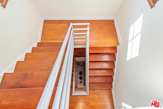3 Bed Home for Sale in Playa del Rey, California