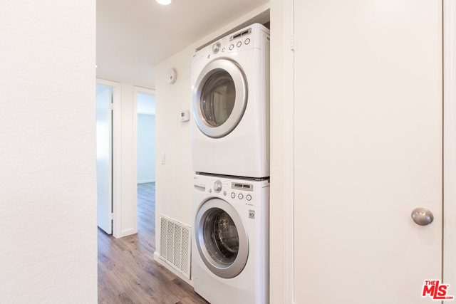 2 Bed Home for Sale in North Hollywood, California