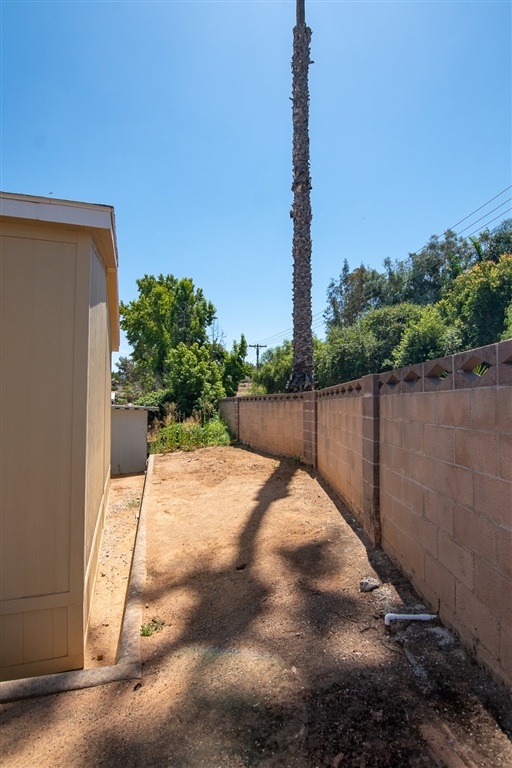 1575 W Valley Parkway