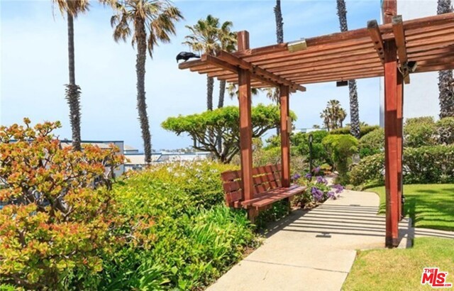 610 The Village, Redondo Beach, California 90277, 1 Bedroom Bedrooms, ,1 BathroomBathrooms,Residential,Sold,The Village,19503544