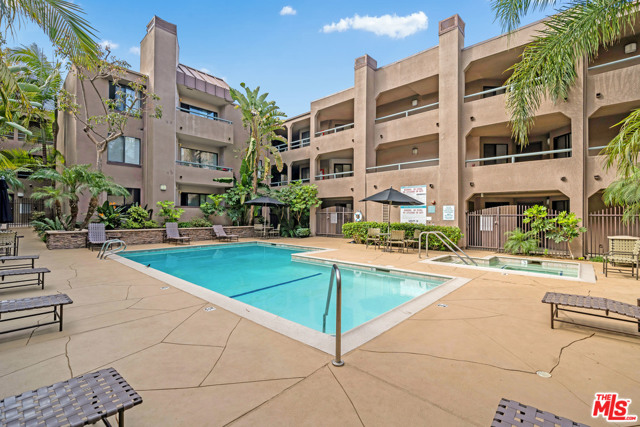2 Bed Home for Sale in Playa del Rey, California