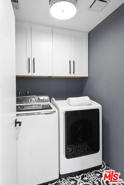 2 Bed Home for Sale in Beverly Hills, California