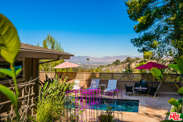3 Bed Home for Sale in Sherman Oaks, California