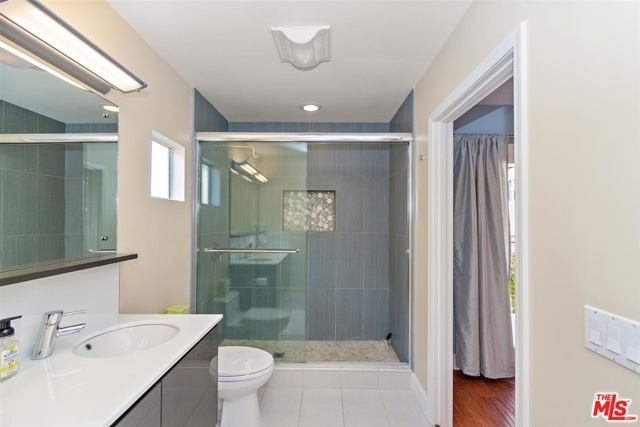 3 Bed Home for Sale in Playa del Rey, California