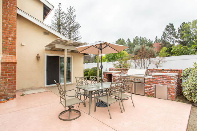 6 Bed Home for Sale in Thousand Oaks, California
