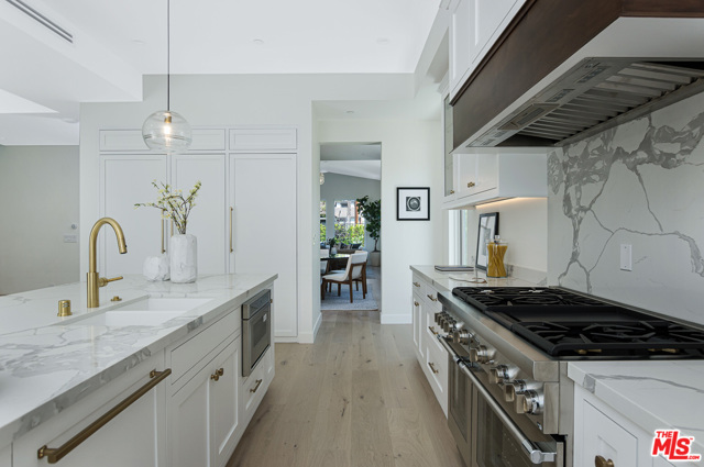 4 Bed Home for Sale in Los Angeles, California