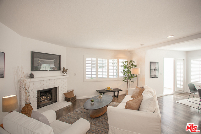 1440 12TH Street, Manhattan Beach, California 90266, 3 Bedrooms Bedrooms, ,3 BathroomsBathrooms,Residential,Sold,12TH,18380276
