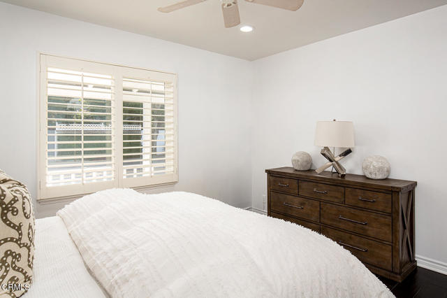 927 Marine Ave 020-mls