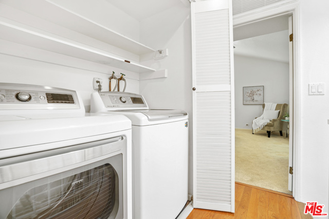 2 Bed Home for Sale in Studio City, California