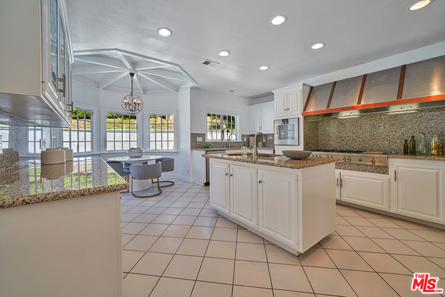 6 Bed Home for Sale in Encino, California
