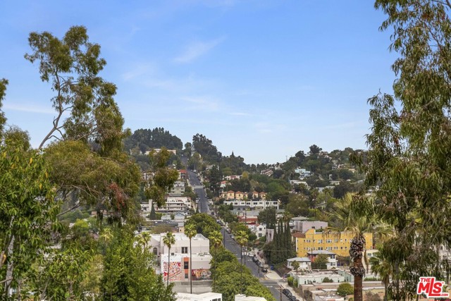 3 Bed Home for Sale in Los Angeles, California