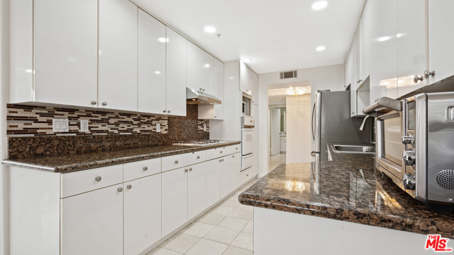 3 Bed Home for Sale in Los Angeles, California