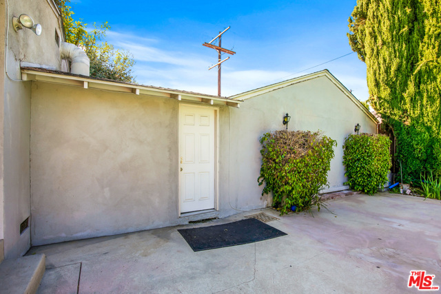 3 Bed Home for Sale in Valley Village, California
