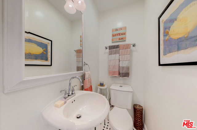 3 Bed Home for Sale in Studio City, California
