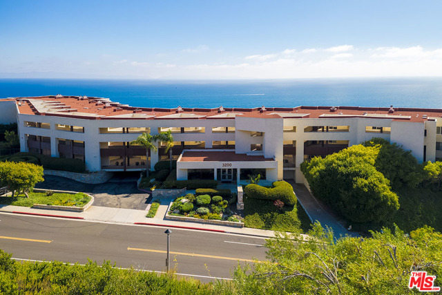 3200 La Rotonda Drive, Rancho Palos Verdes, California 90275, 2 Bedrooms Bedrooms, ,2 BathroomsBathrooms,Residential,Sold,La Rotonda,20657170