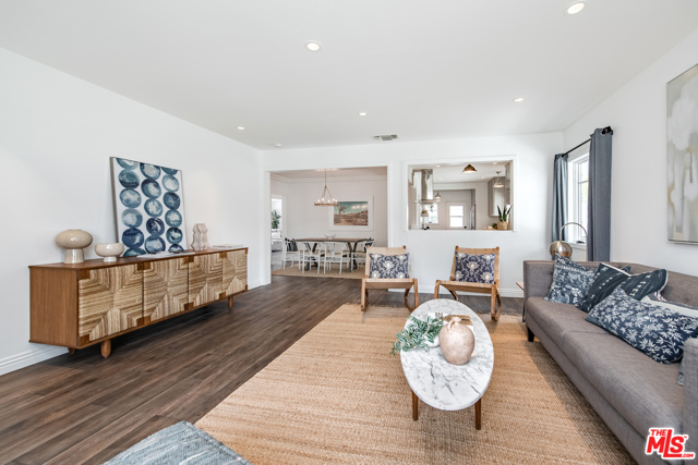 5 Bed Home for Sale in Santa Monica, California