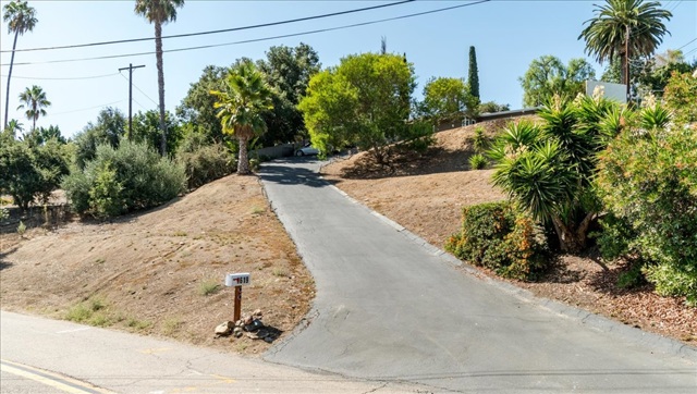 1619 Montgomery Drive