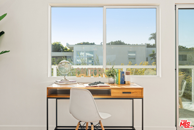 2 Bed Home for Sale in Santa Monica, California