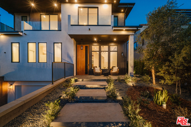 5 Bed Home for Sale in Pacific Palisades, California