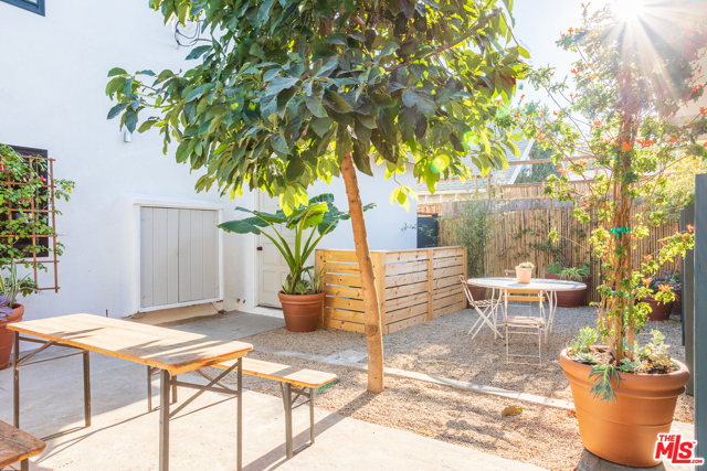 2 Bed Home for Sale in Venice, California