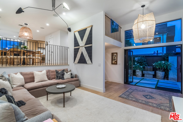 3 Bed Home for Sale in Venice, California