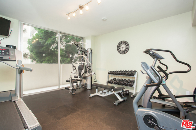 1 Bed Home for Sale in Los Angeles, California