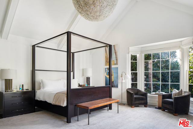 5 Bed Home for Sale in Beverly Hills, California