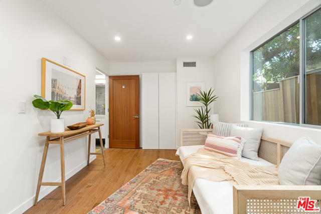 2 Bed Home for Sale in Santa Monica, California