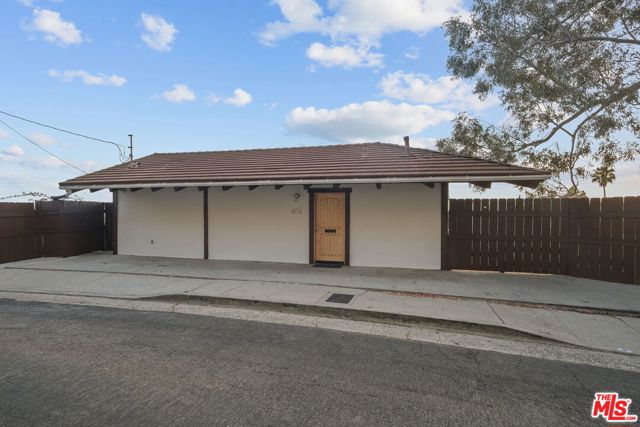 2 Bed Home for Sale in Los Angeles, California